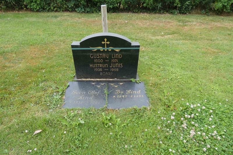 Grave number: TÖ 1    29