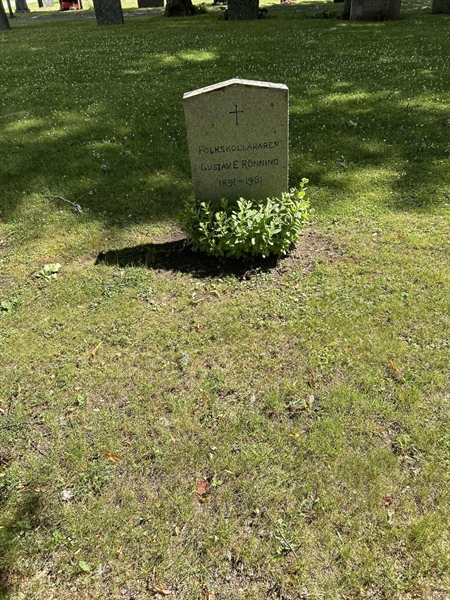 Grave number: 2 G  725-726