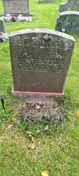Grave number: M S  127