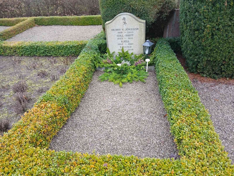 Grave number: Si J   163