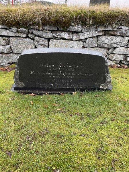 Grave number: Ärt 44 14     6+7