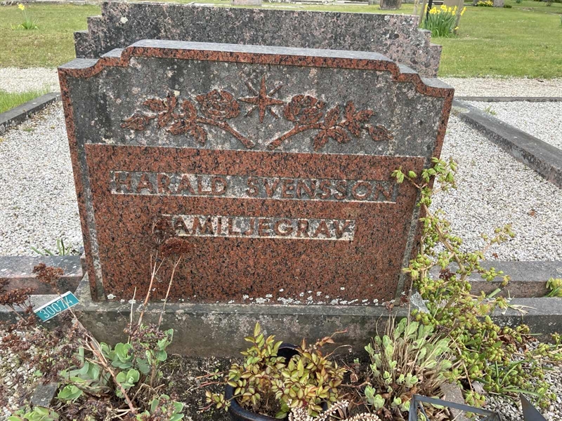 Grave number: NÅ 30   183, 184