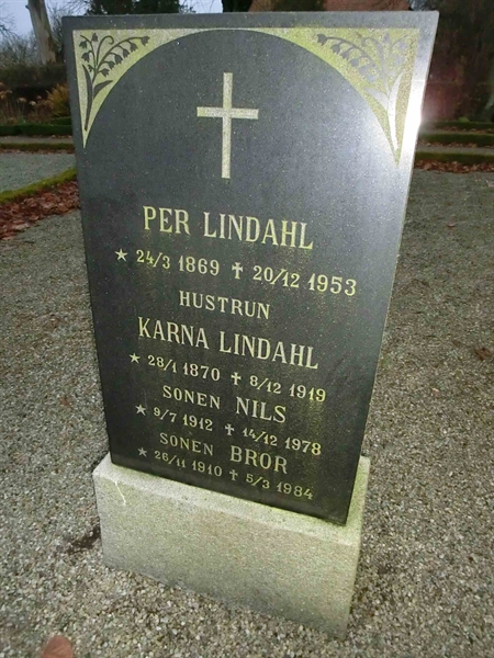 Grave number: ÖT VÄST    070