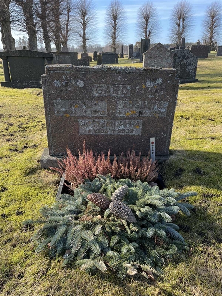 Hautatunnus: HA M    74, 75