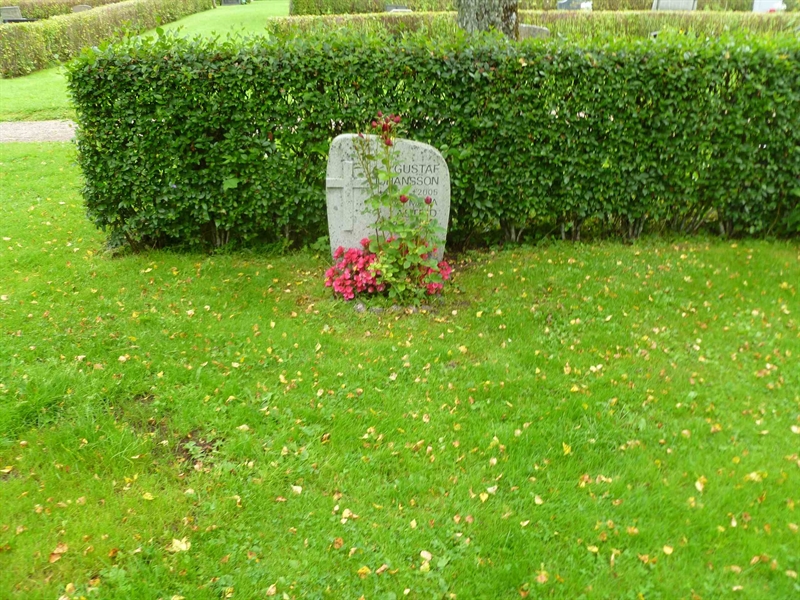 Grave number: ROG H   67, 68