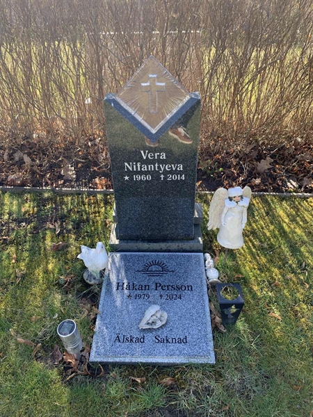 Grave number: NY B 59