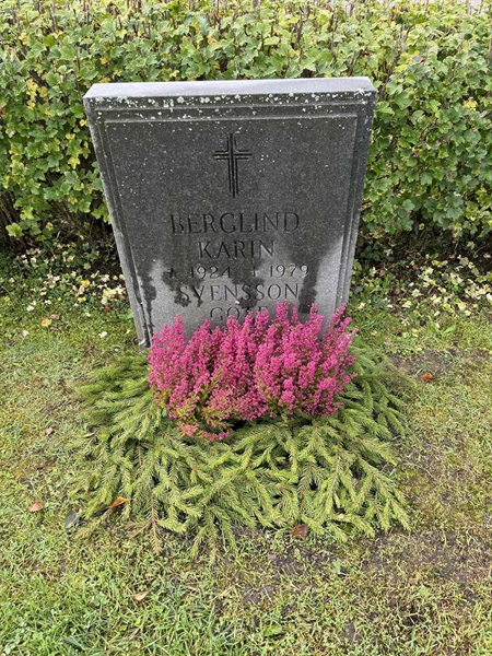 Grave number: 4 01   394