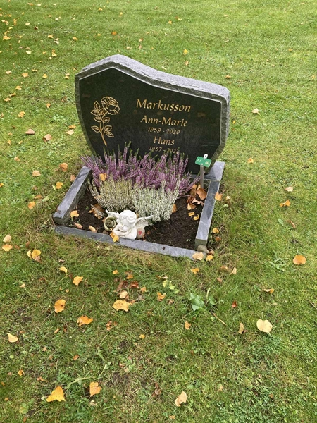 Grave number: 1 3 L1    46