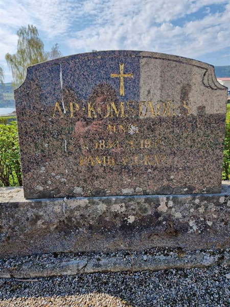 Grave number: 501 03 378-380