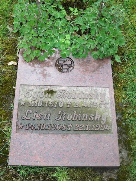 Grave number: HÖB N.UR    36