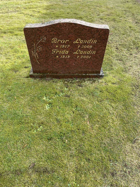 Grave number: 40 D    70-71