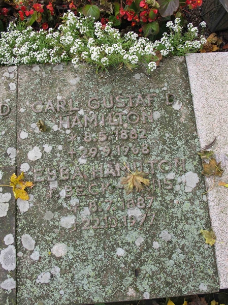 Grave number: KÄÖ A   450, 451, 452