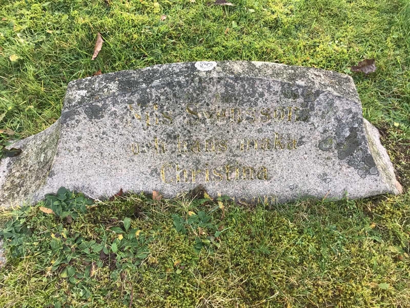 Grave number: LM 1 09  020