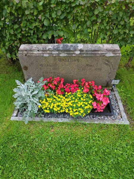 Grave number: 1 25   200-201