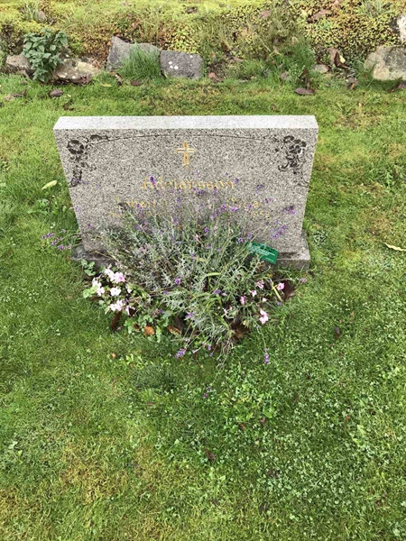 Grave number: B 01     7, 8