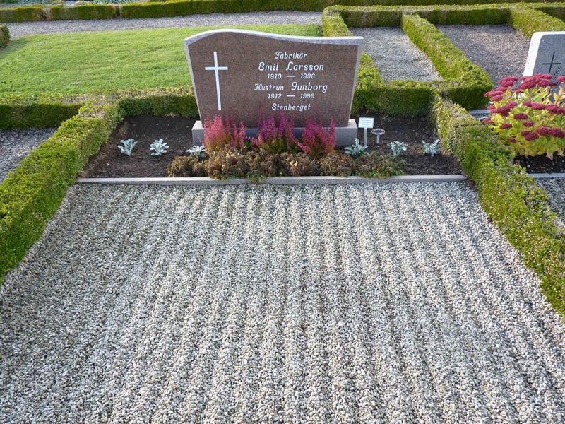 Grave number: SK 2G    22
