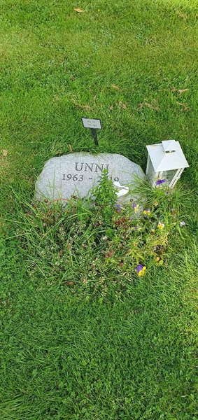 Grave number: Jä 12   126-127