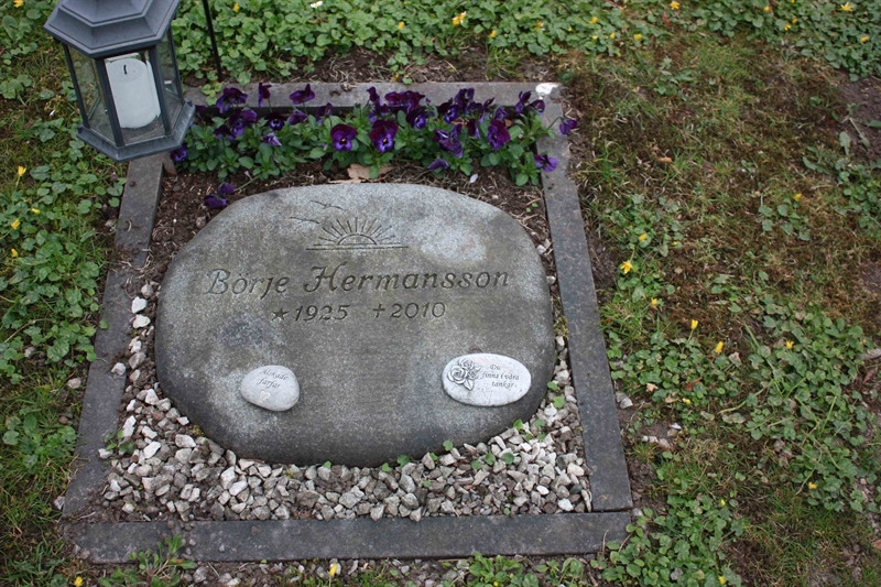 Grave number: Ö 47    21