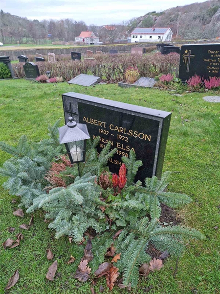 Grave number: SG 01   109, 110