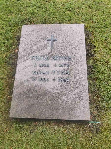 Grave number: VK D    57, 58