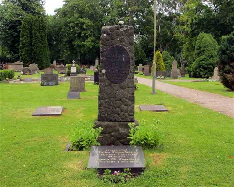 Grave number: SN B    29