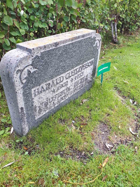 Grave number: NK F B   221A