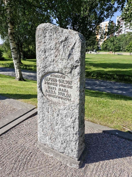 Hautatunnus: 1 VÄSTR 29A