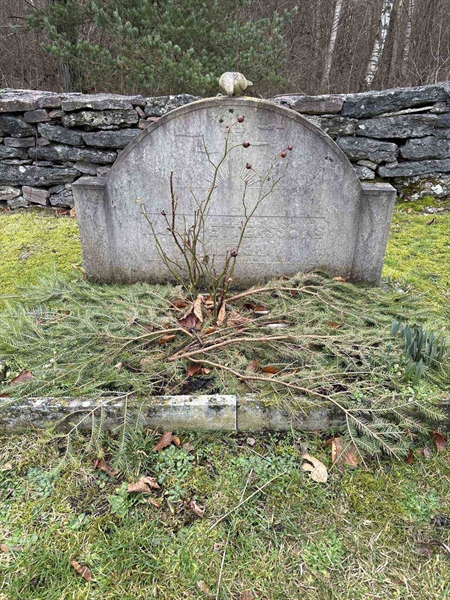 Grave number: L B 96