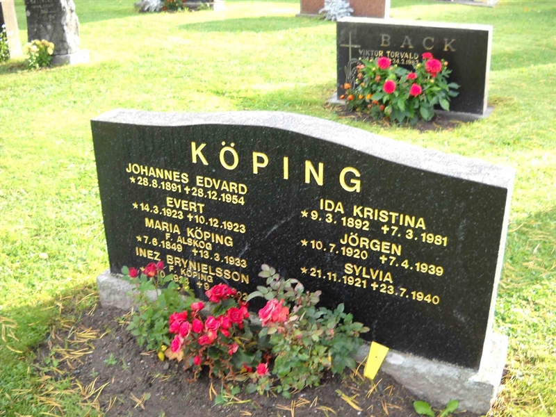 Hautatunnus: 1 GC 12    137