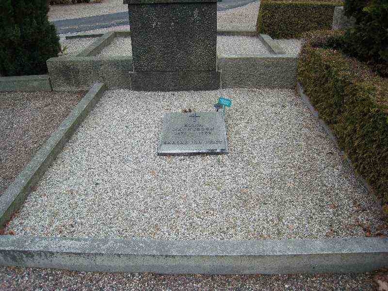 Grave number: VK IV    43