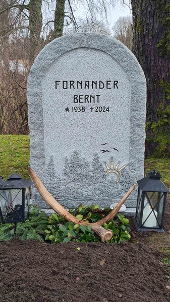 Grave number: M G 14 140-141