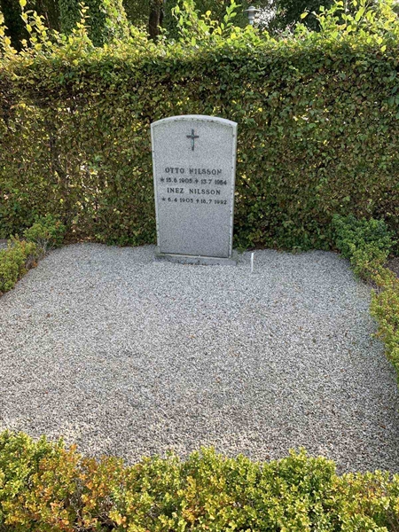 Grave number: NK G    11