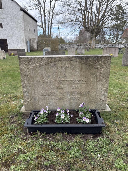 Grave number: FA 110, 111