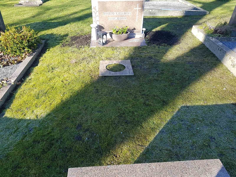 Grave number: BRO 1   275