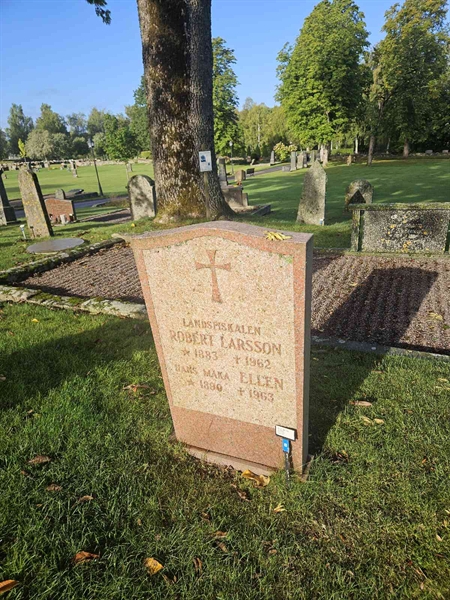 Grave number: Fr 4   642-643