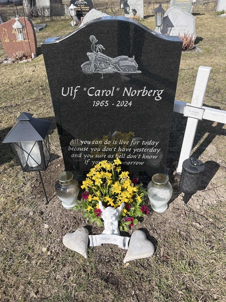 Grave number: 1 01 236