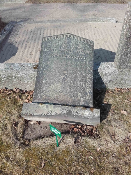 Grave number: NO 18   259