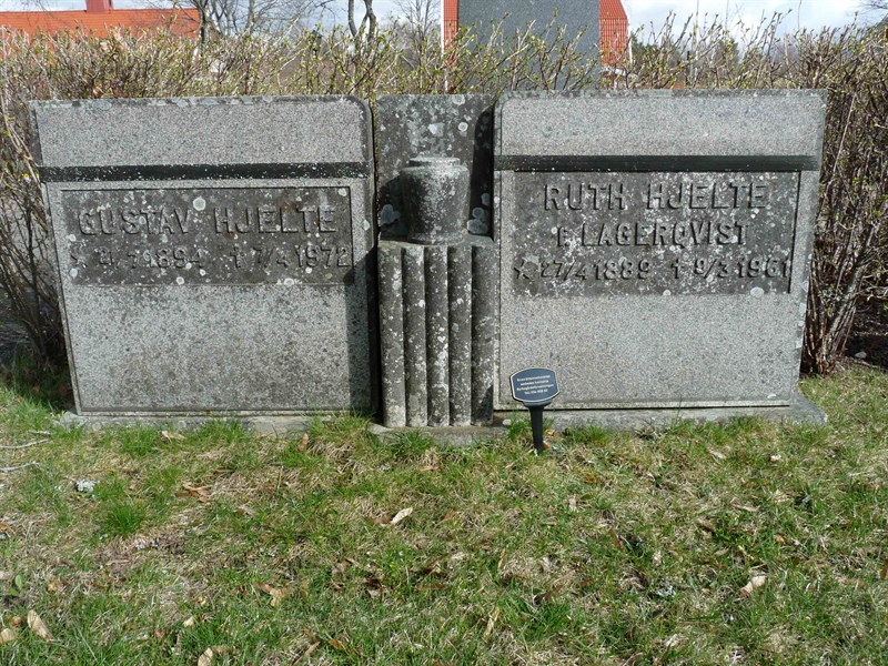 Grave number: LE 1   91