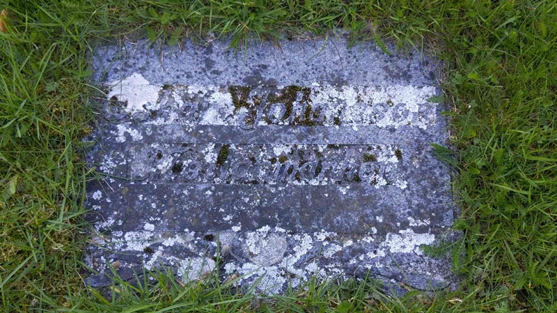 Grave number: 2 B 5    11