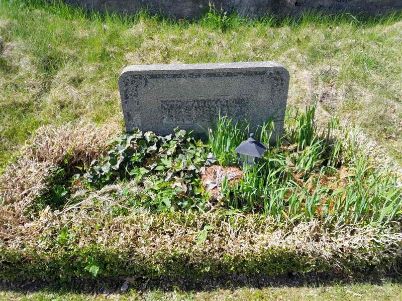 Grave number: 60 F 1A-B