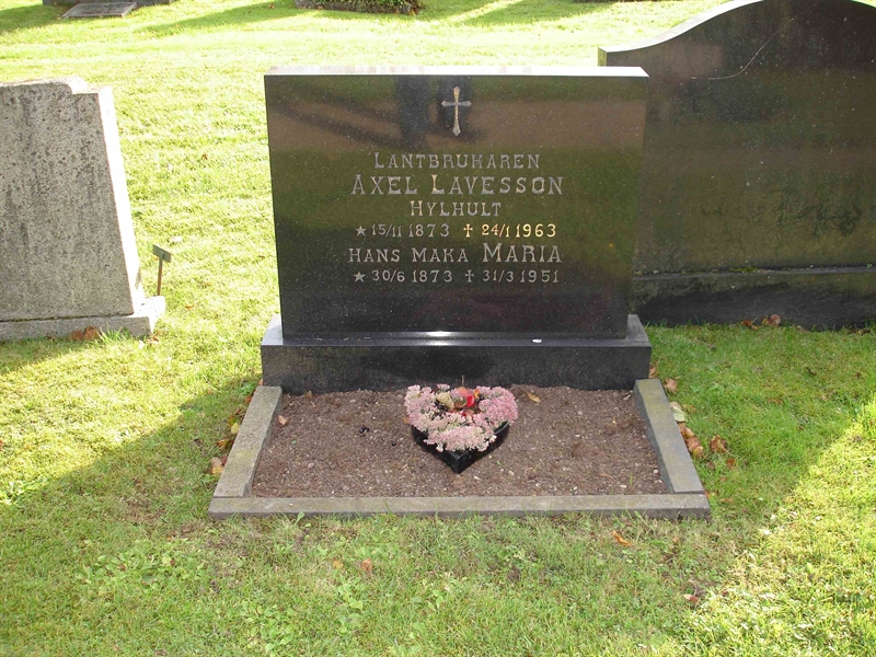 Grave number: HK B   180, 181