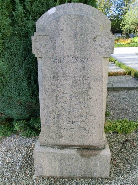 Grave number: ÄS 01    011A