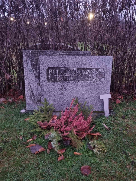 Gravnummer: 1 12   87