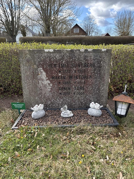 Grave number: LO 109, 110