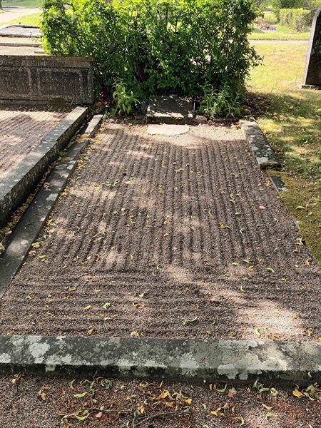 Grave number: SÖ 05   151