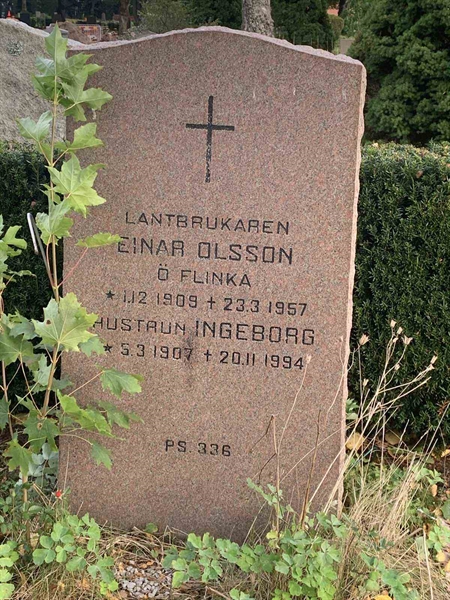 Grave number: VK B     9, 10