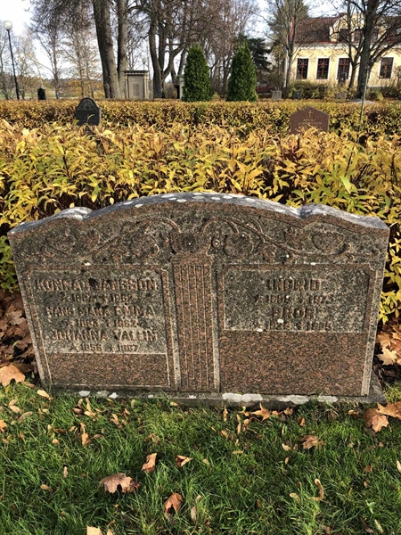 Grave number: TUR   471-472