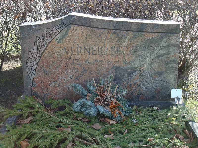 Grave number: KU 08    81
