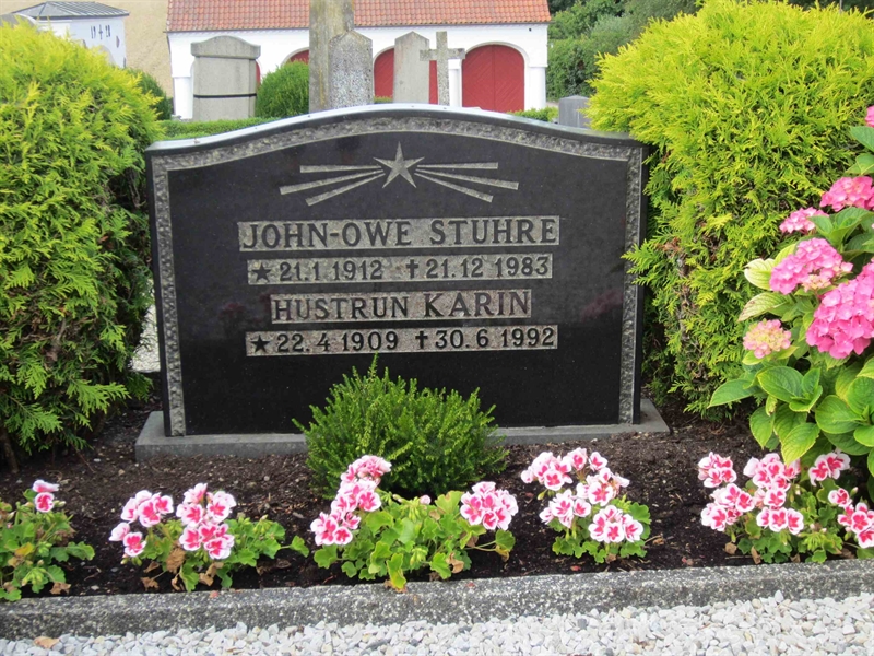 Grave number: HA 05    13