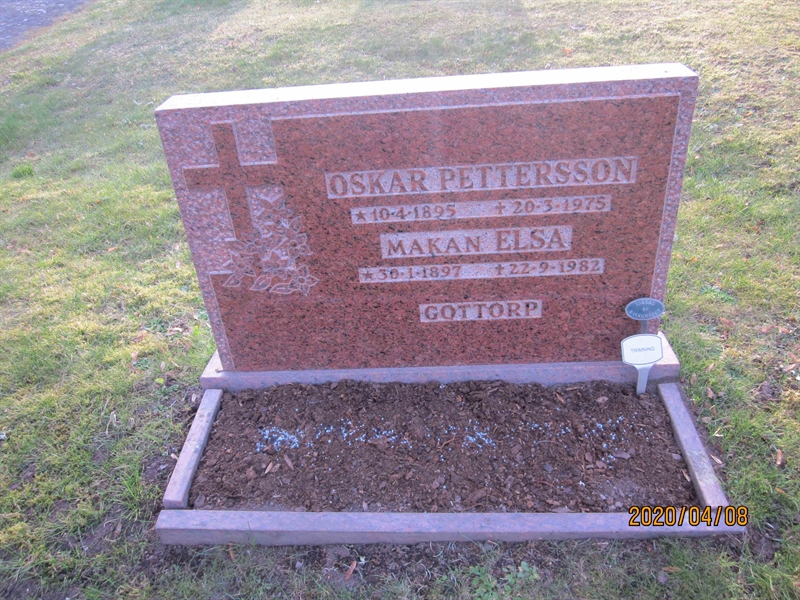 Grave number: 02 J   11